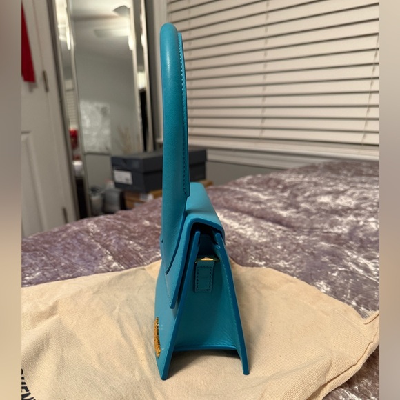 JACQUEMUS Turquoise La Montagne ‘Le Chiquito Moyen’ Bag - Picture 4 of 11